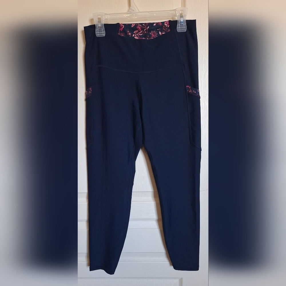 Old Navy Size Large powersoft 7/8 ankle length New without tags leggings